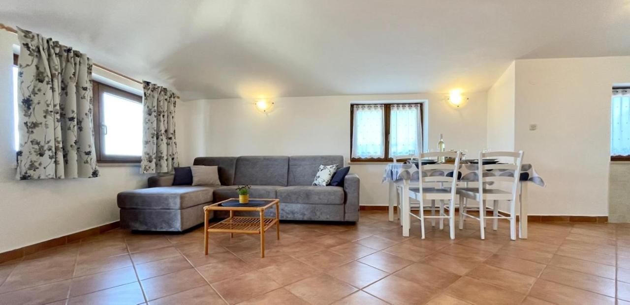 Apartments Ladonja Medulin Bagian luar foto
